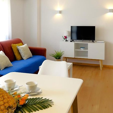 Mediterraneo 508. Fantastic Studio On The Beachfront With Sea Views. Marbella Exteriör bild